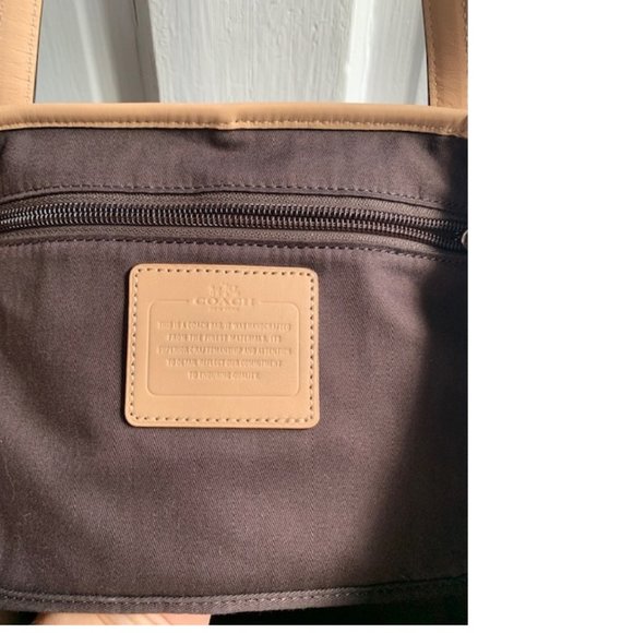 Authentic Coach Tote - Picture 3 of 7